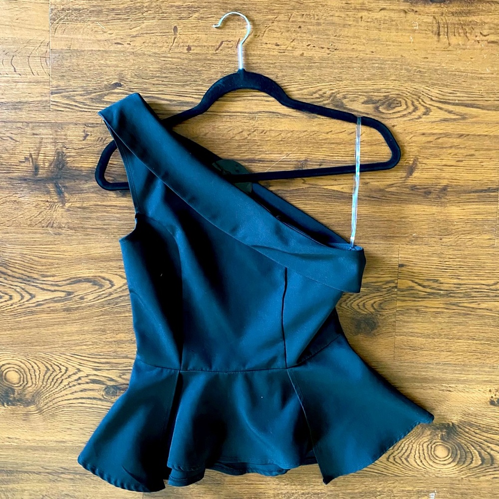 One shoulder blouse